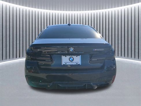 Used 2022 BMW M550i xDrive w/ Executive Package image 6