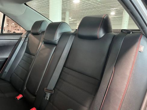 Used 2016 Toyota Camry SE FWD image 32