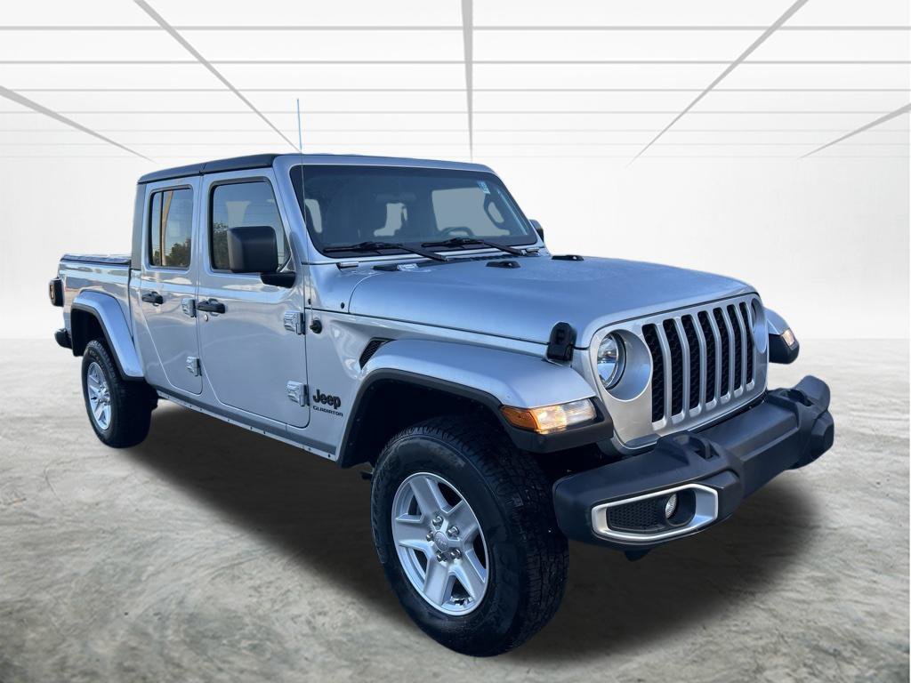 Used 2022 Jeep Gladiator Sport AWD/4WD image 2