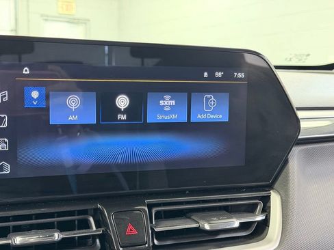 Used 2025 Chevrolet TrailBlazer LT AWD/4WD image 48