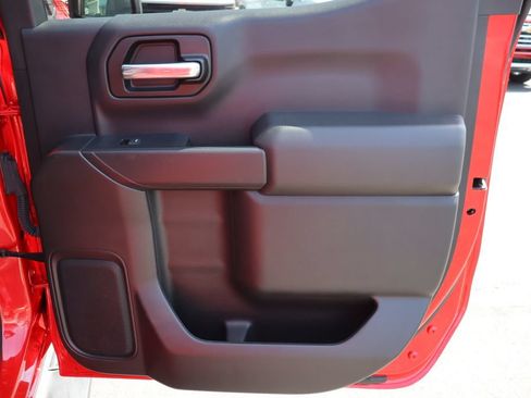 Used 2020 Chevrolet Silverado 1500 Custom Trail Boss w/ Custom Convenience Package AWD/4WD image 21