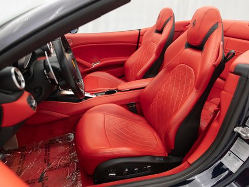 Used 2016 Ferrari California T image 67