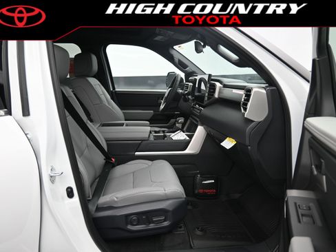 New 2026 Toyota Tundra Limited AWD/4WD image 11