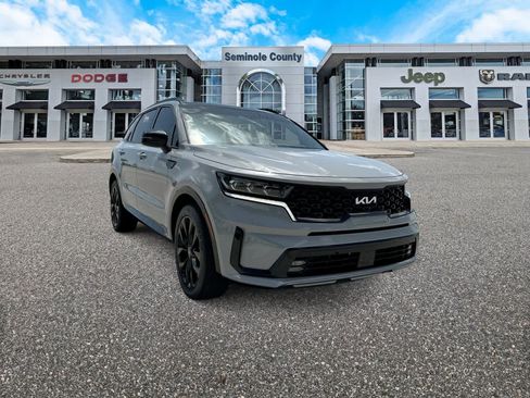 Used 2022 Kia Sorento SX FWD image 2