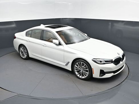 Certified 2023 BMW 530i w/ Convenience Package RWD image 36