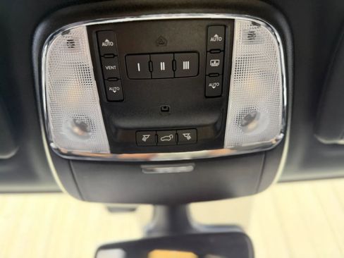 Used 2020 Jeep Grand Cherokee High Altitude image 40