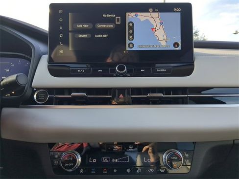 New 2025 Mitsubishi Outlander AWD image 25