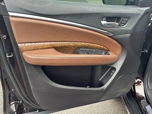 Used 2017 Acura MDX SH-AWD Sport Utility 4D image 26