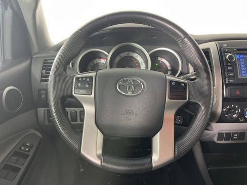 Used 2013 Toyota Tacoma 4x4 Double Cab w/ SR5 Pkg image 8
