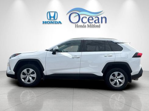 Used 2021 Toyota RAV4 LE AWD/4WD image 6