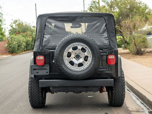 Used 2006 Jeep Wrangler X w/ Tire & Wheel Group (Ecco) AWD/4WD image 4