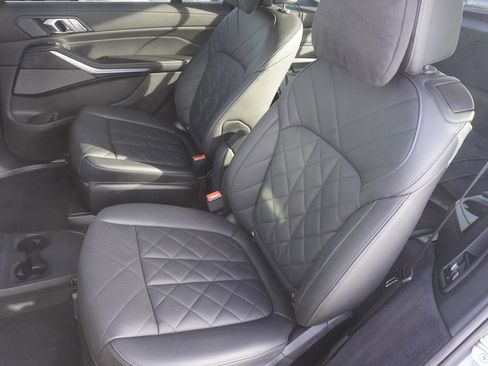 Used 2023 BMW X7 xDrive40i w/ Premium Package image 30