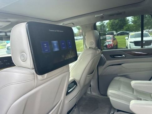 Used 2022 Cadillac Escalade Premium Luxury Platinum AWD/4WD image 10