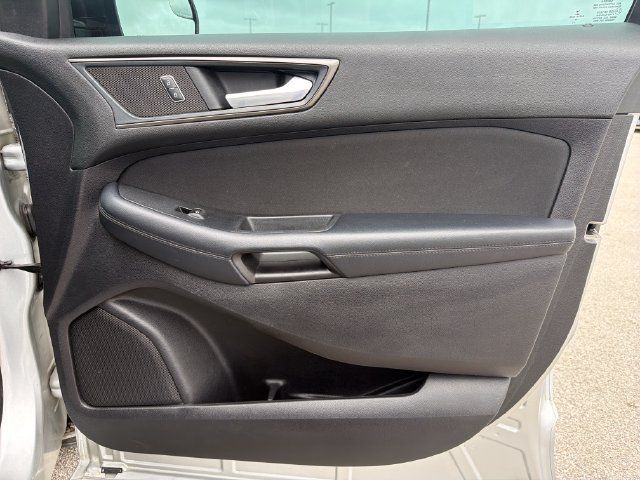 Used 2018 Ford Edge SE AWD/4WD image 25