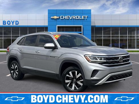 Used 2020 Volkswagen Atlas Cross Sport SE AWD/4WD image 1