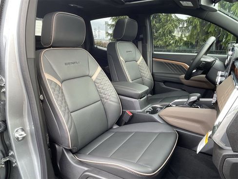 New 2026 GMC Canyon Denali image 29