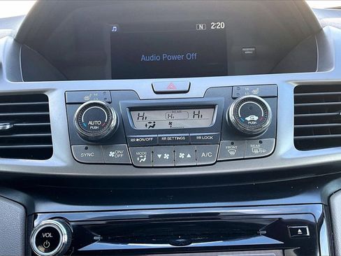 Used 2015 Honda Odyssey EX-L image 32