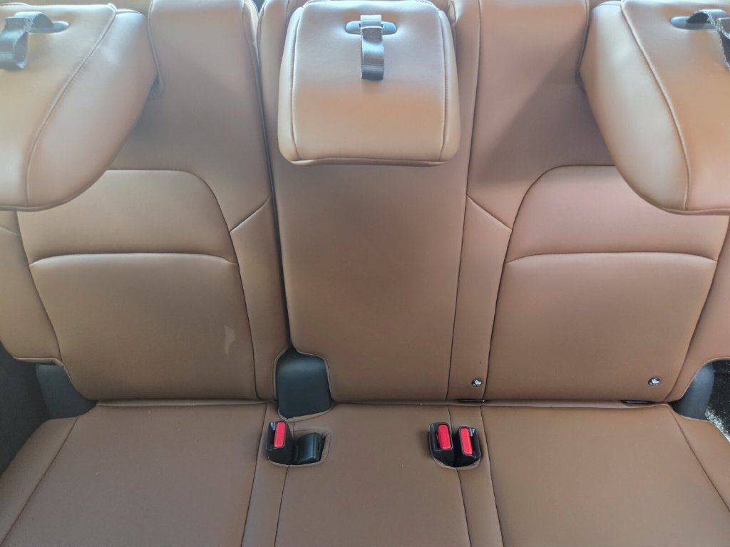 Used 2025 Nissan Pathfinder Platinum w/ Cargo Package FWD image 26