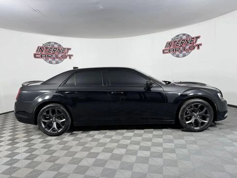 Used 2023 Chrysler 300 Touring w/ Sport Appearance Package RWD image 8