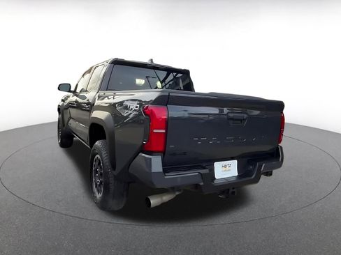 Used 2025 Toyota Tacoma TRD Off-Road image 10