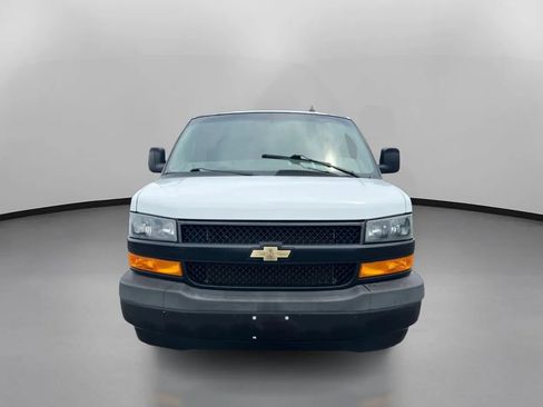 Used 2022 Chevrolet Express 3500 LS RWD image 3