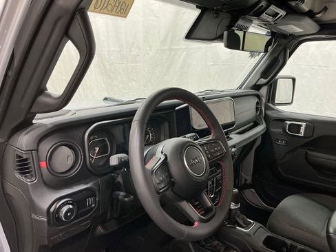 Used 2024 Jeep Wrangler Rubicon w/ XTREMEE 35" Tire Package image 11