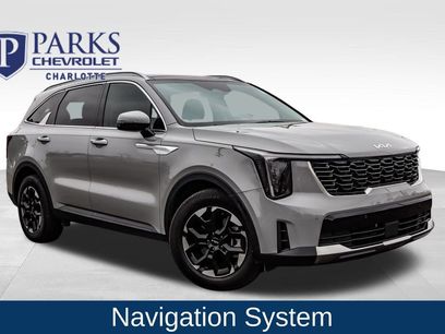 Used 2025 Kia Sorento S w/ Panoramic Sunroof Package