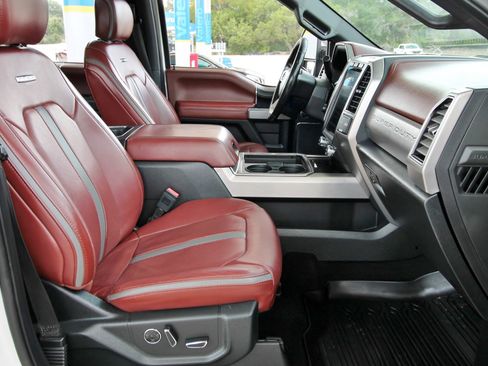 Used 2019 Ford F250 Platinum w/ Platinum Ultimate Package image 42