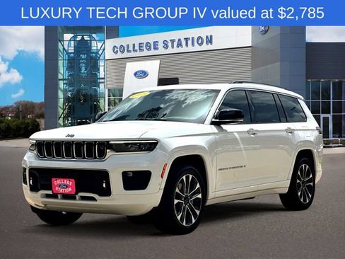 Used 2023 Jeep Grand Cherokee L Overland w/ Advanced Protech Group III AWD/4WD image 2