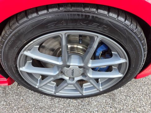 Used 2008 Volkswagen R32 AWD/4WD image 38
