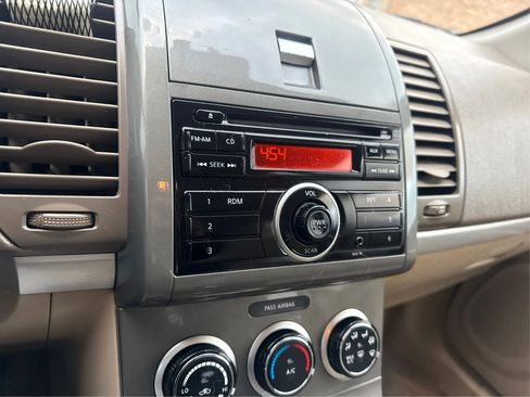 Used 2012 Nissan Sentra 2.0 image 16