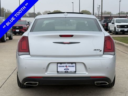 Used 2023 Chrysler 300 S image 7