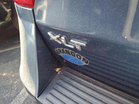 Used 2020 Ford Expedition XLT w/ Equipment Group 202A image 5