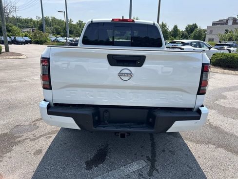 New 2026 Nissan Frontier SV w/ SV Convenience Package RWD image 6