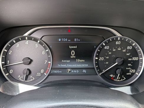 Used 2024 Nissan Frontier SV RWD image 13