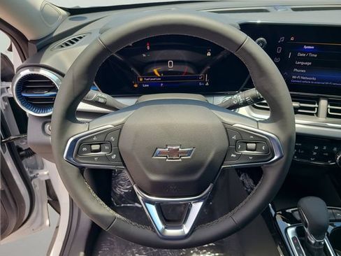 New 2026 Chevrolet Trax LT w/ Midnight Edition FWD image 24