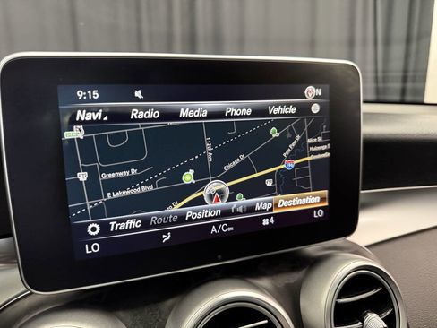 Used 2017 Mercedes-Benz GLC 300 4MATIC image 16