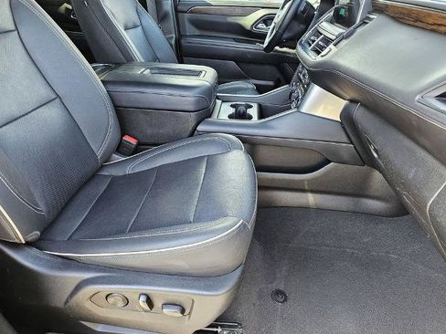 Used 2024 Chevrolet Tahoe Premier AWD/4WD image 11