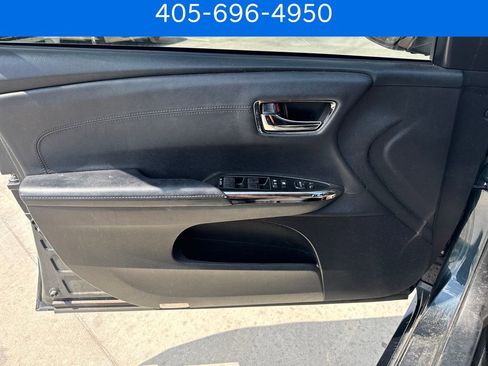 Used 2017 Toyota Avalon XLE FWD image 12