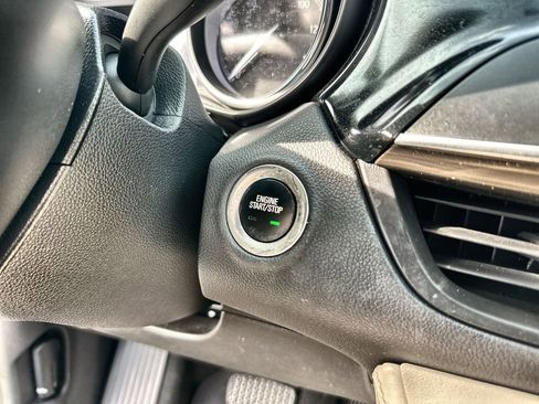 Certified 2020 Buick Envision Essence w/ Experience Buick Package image 17