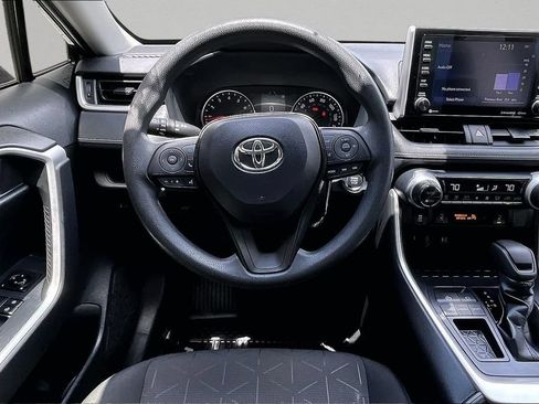 Certified 2019 Toyota RAV4 XLE w/ Convenience Package FWD image 11