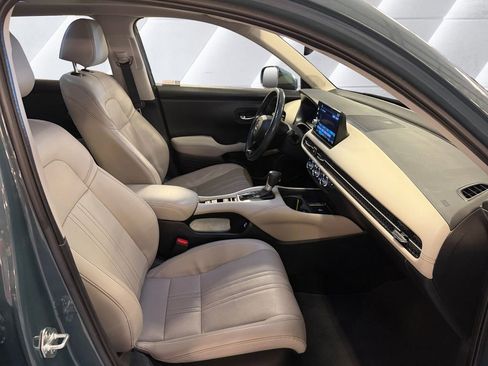 Used 2023 Honda HR-V EX-L image 13