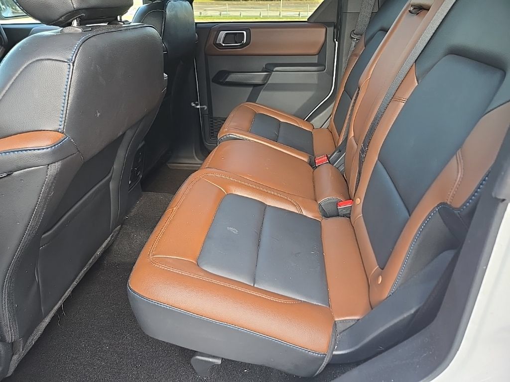 Used 2024 Ford Bronco Outer Banks AWD/4WD image 9