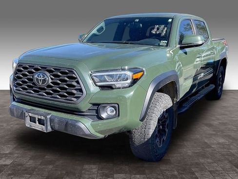 Used 2022 Toyota Tacoma TRD Off-Road AWD/4WD image 1