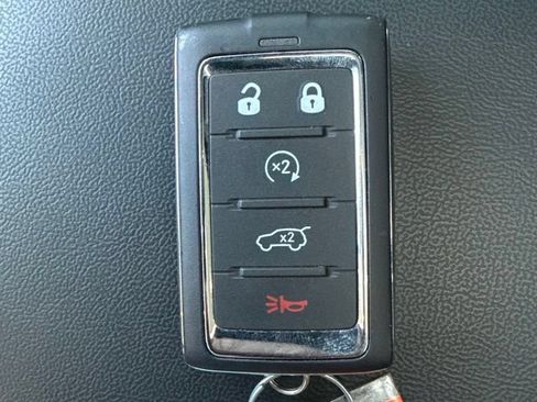Used 2025 Jeep Grand Cherokee L Limited w/ Luxury Tech Group II AWD/4WD image 38