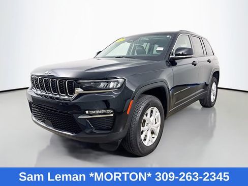 Used 2023 Jeep Grand Cherokee Limited image 3