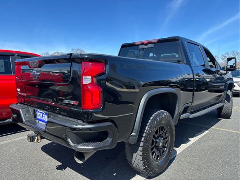 Certified 2024 Chevrolet Silverado 2500 ZR2 w/ Technology Package AWD/4WD image 43