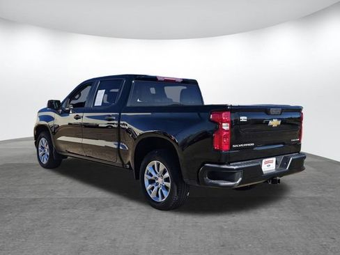 Used 2023 Chevrolet Silverado 1500 Custom image 6
