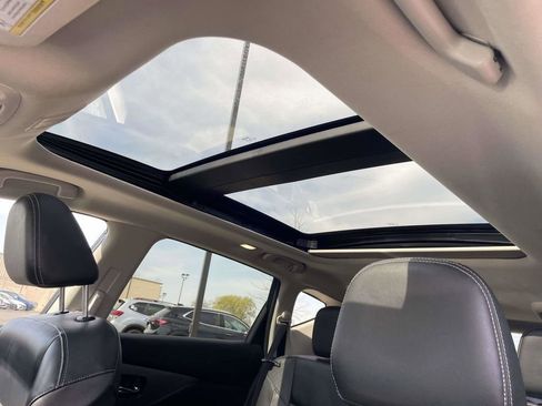Used 2023 Nissan Murano SL w/ SL Moonroof Package AWD/4WD image 16