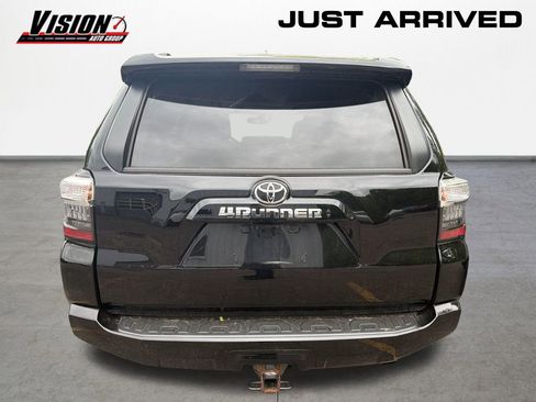 Used 2021 Toyota 4Runner SR5 Premium w/ Moonroof Package AWD/4WD image 5